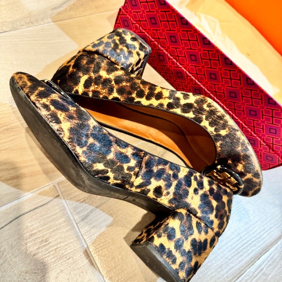 Tory Burch 55MM Multi Logo Leopard Print Heels - Picture 7 of 9